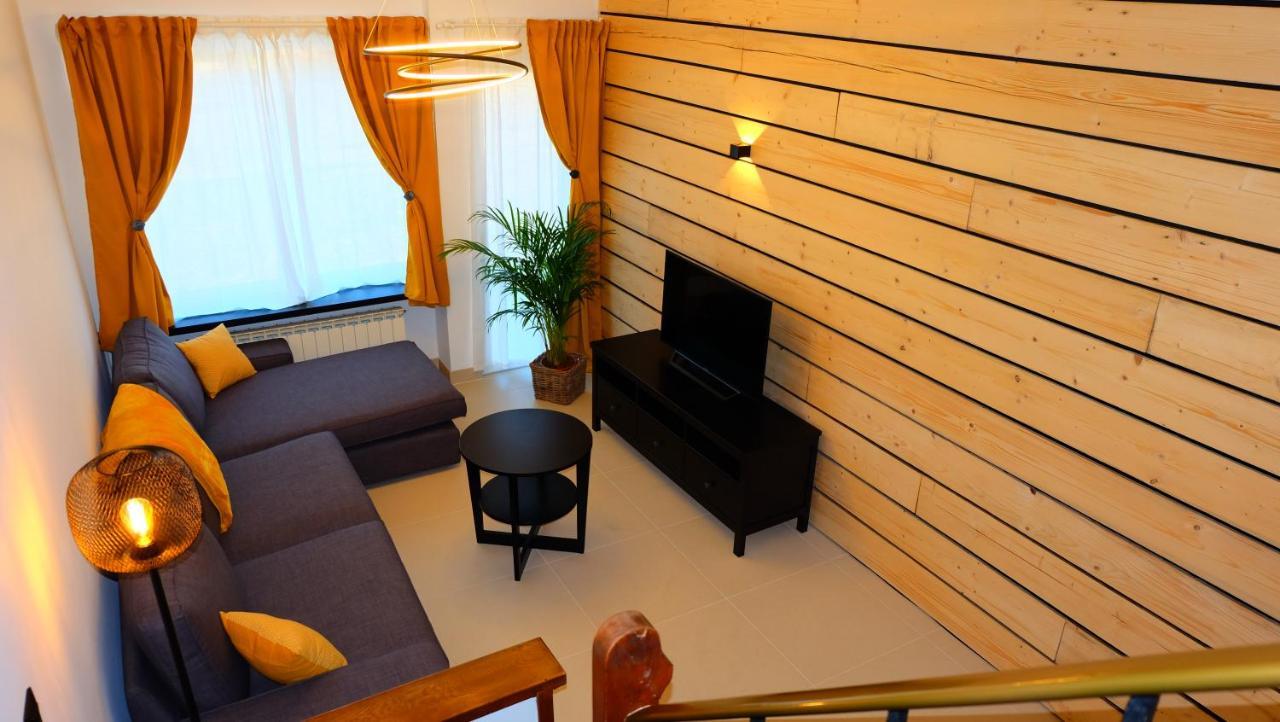 La Taniere Des Loups Villa Herbeumont Exteriör bild